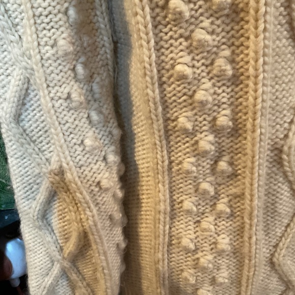 “HAND KNIT” Vintage Beige “Popcorn” Pattern 100% Wool Sweater. - Picture 11 of 14
